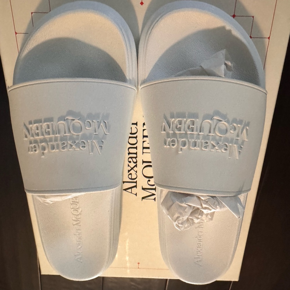 Alexander McQueen White Slides size 40